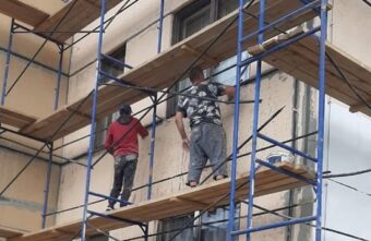 Девять плюс один: в Андреапольском округе по ППМИ ремонтируют ДК, уличное освещение и очистные сооружения