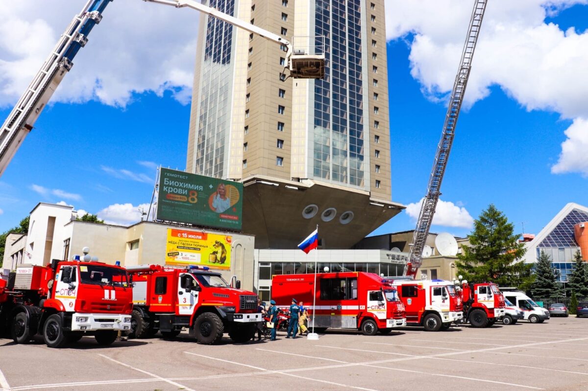 В Твери прошли соревнования по скоростному подъёму на «рюмку»