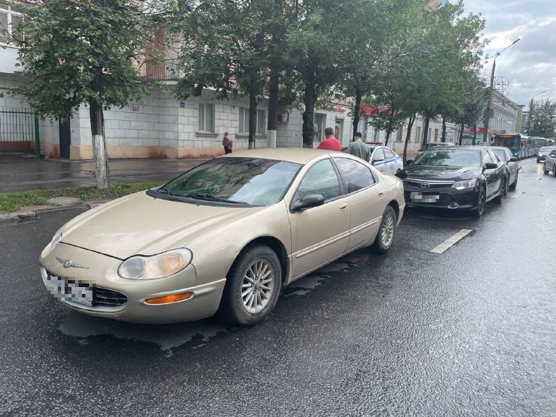 Пассажир иномарки пострадал в тройном ДТП в Твери