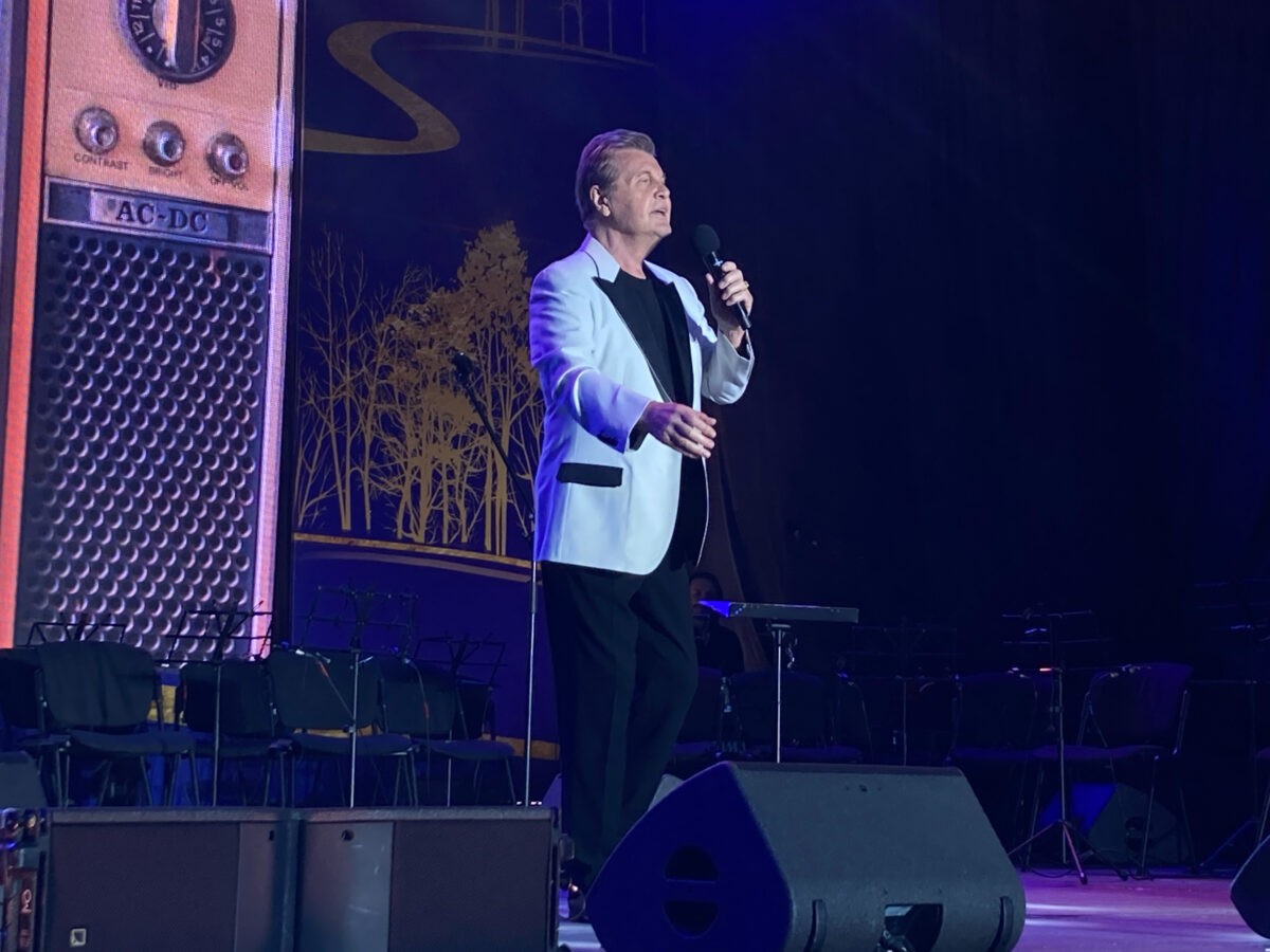 Главные звёзды на сцене: в Твери прошёл «Дементьев-фест»