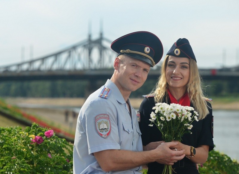 В День семьи тверские полицейские устроили выставку семейных портретов