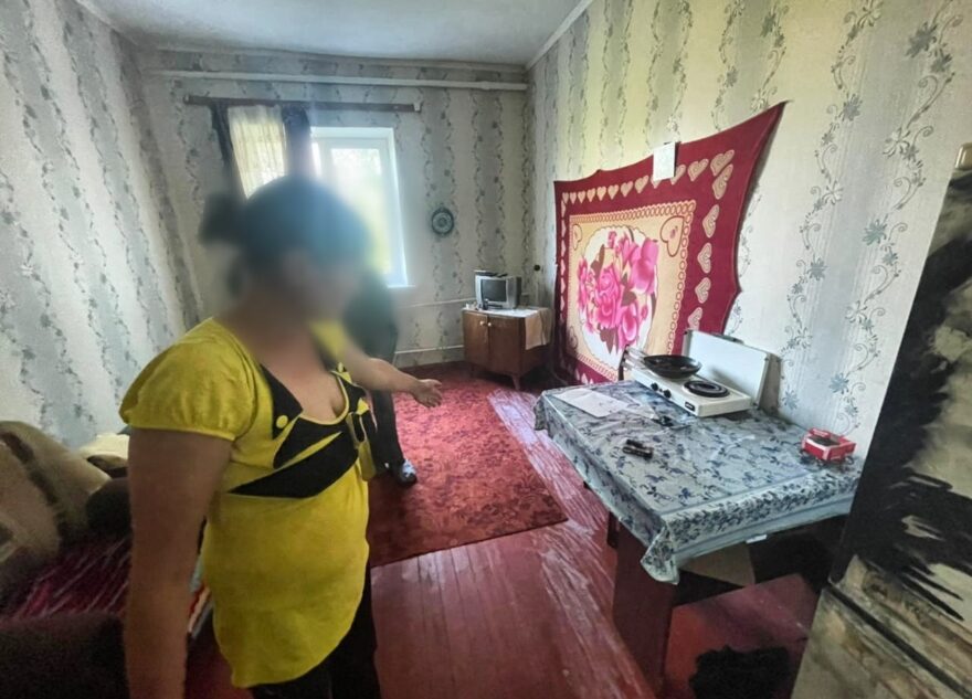 Жителя Тверской области зарезали во время застолья