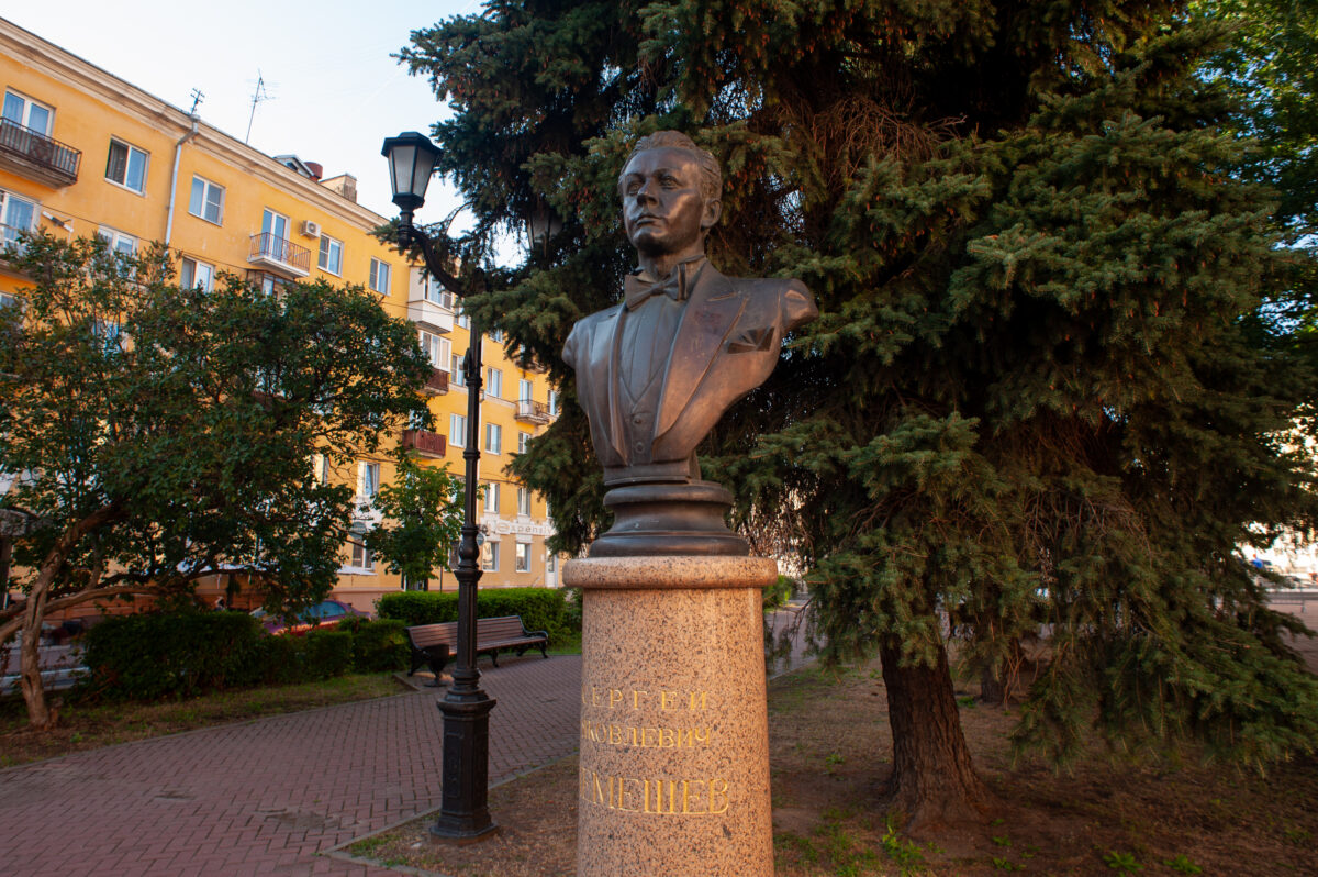 Театральная площадь в Твери меняет свой облик