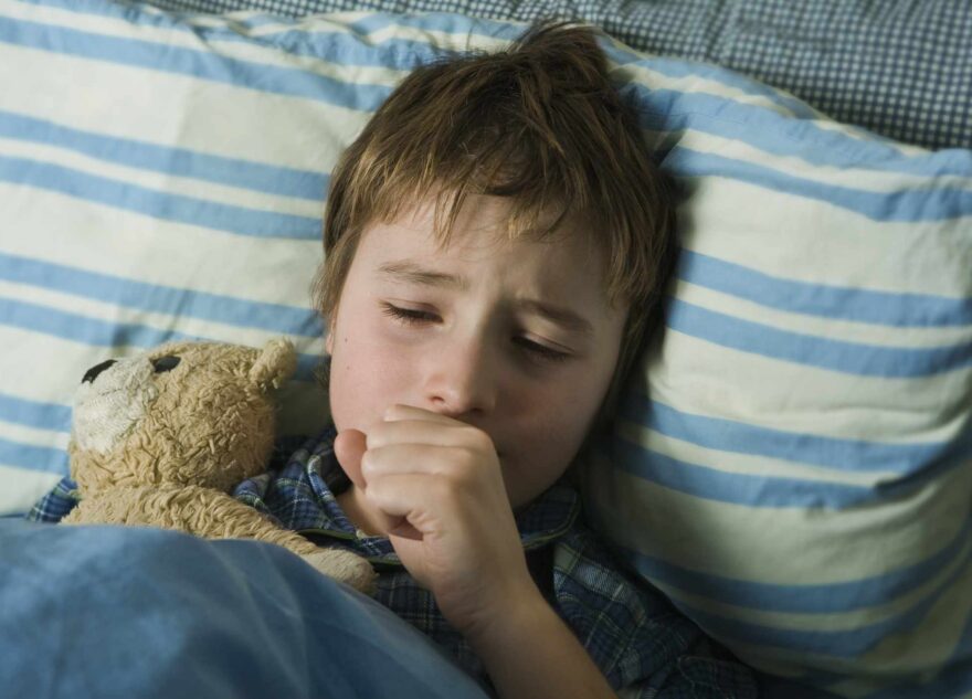 Врачи назвали ночной кашель симптомом ужасной болезни
