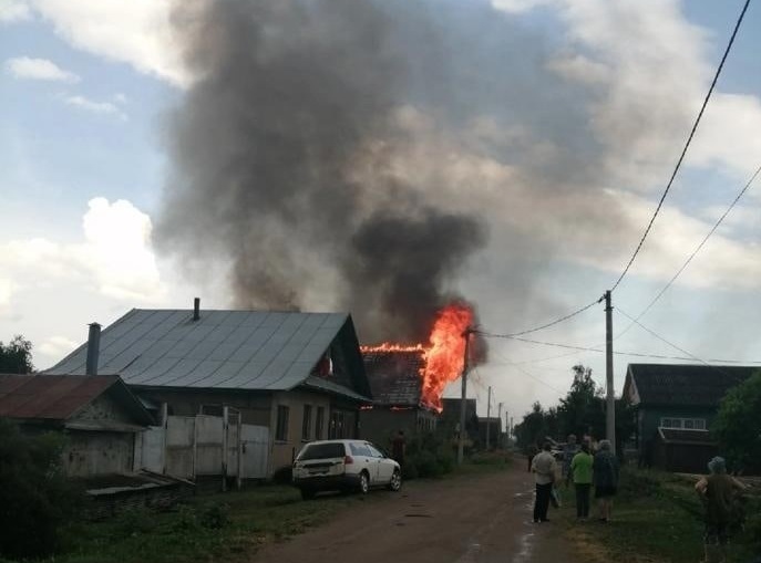 Жилой дом сгорел в Тверской области