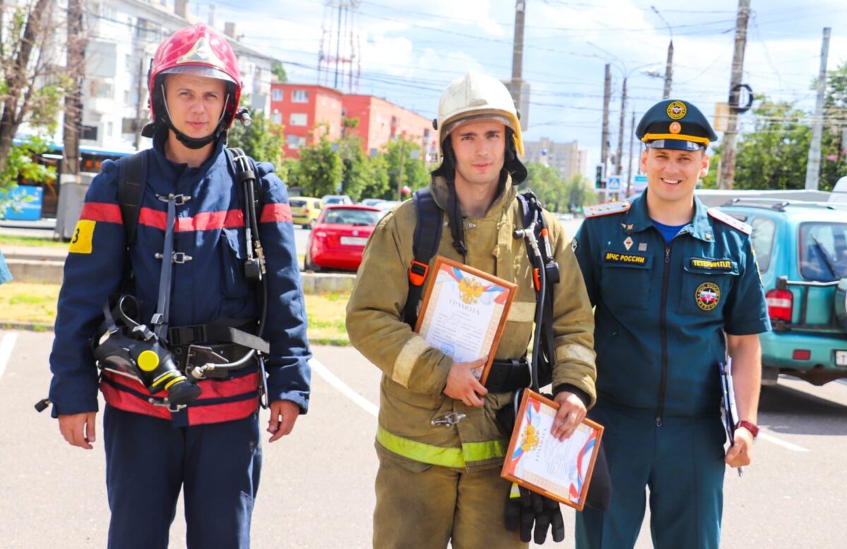 В Твери прошли соревнования по скоростному подъёму на «рюмку»