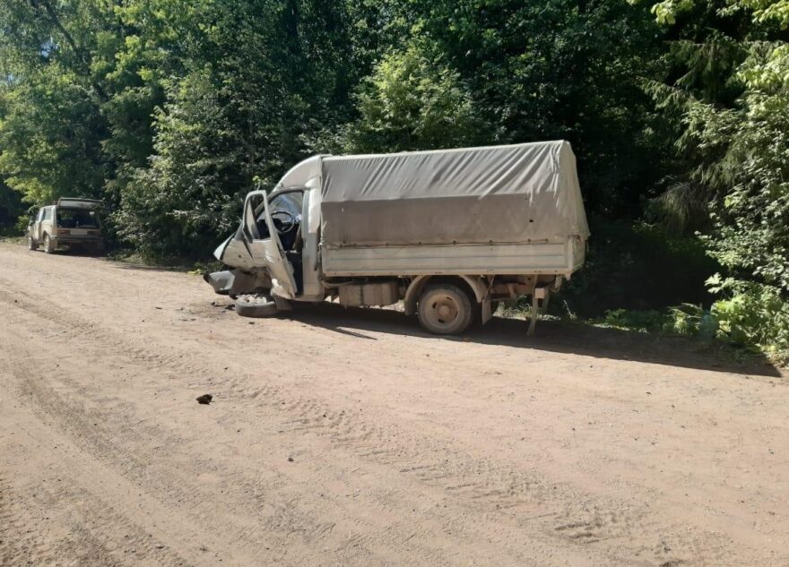 Два ребёнка и водитель пострадали в ДТП в Тверской области Два ребёнка и водитель пострадали в ДТП в Тверской области