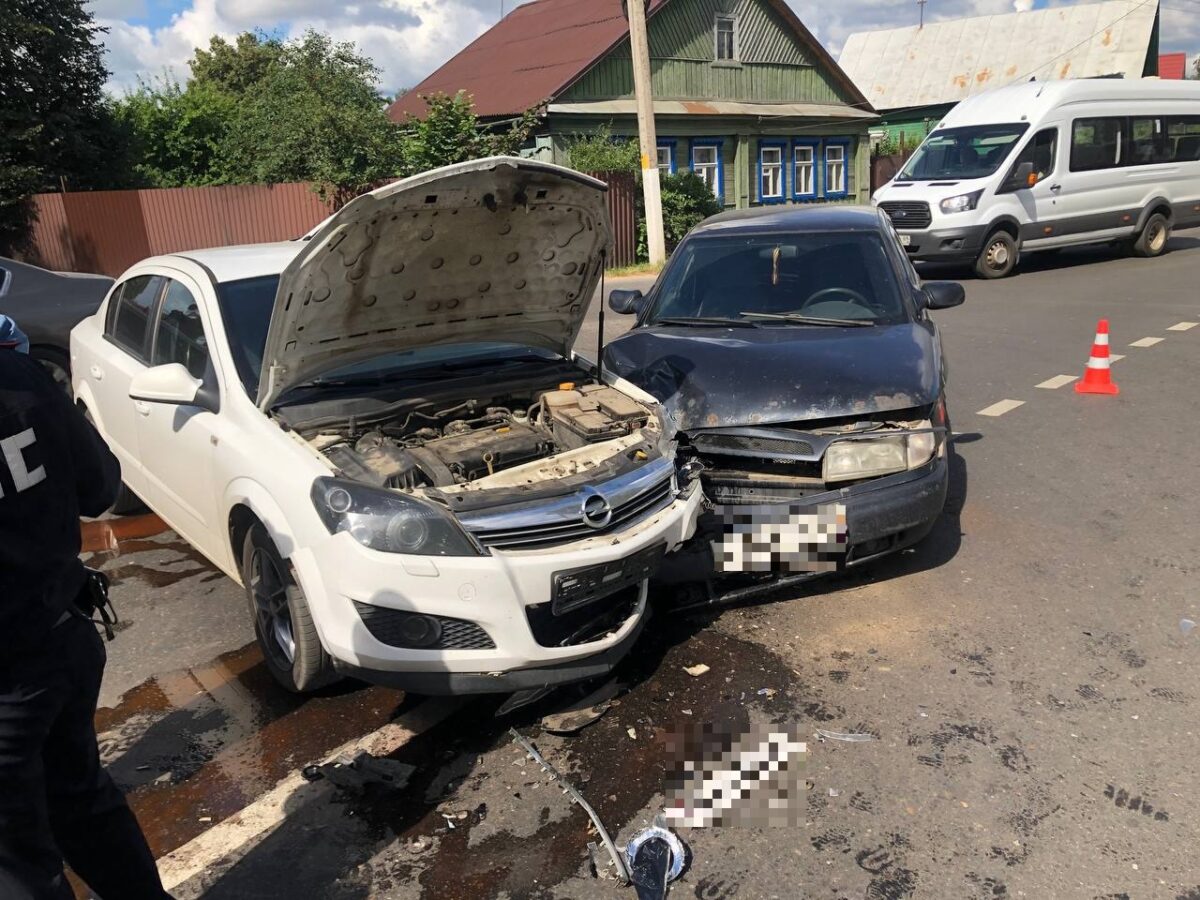 Маленький мальчик и женщина пострадали в ДТП в Твери