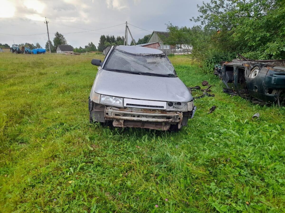 ВАЗ опрокинулся в Тверской области, есть пострадавший | ТОП Тверь новости