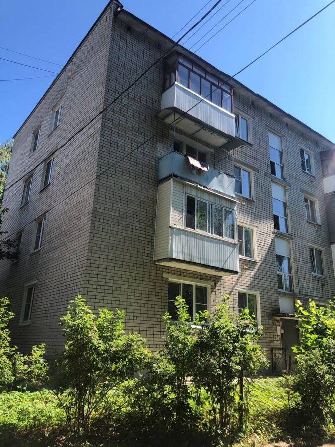 4-летний мальчик выпал из окна квартиры в Твери