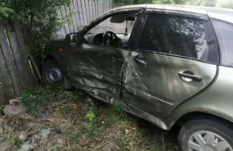 Женщина пострадала в столкновении двух отечественных легковушек под Тверью