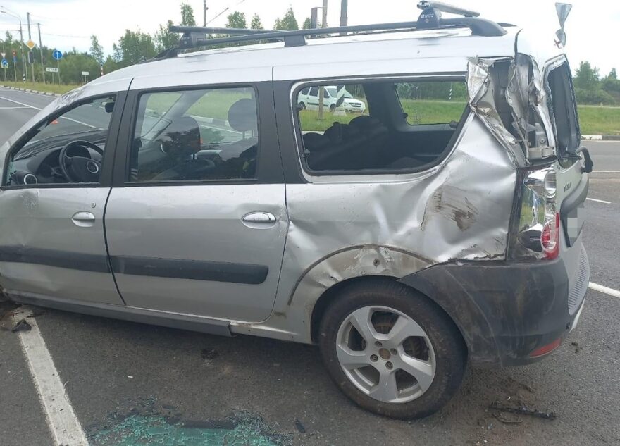 Проехал на "красный": появились подробности ДТП с четырьмя пострадавшими в Тверской области