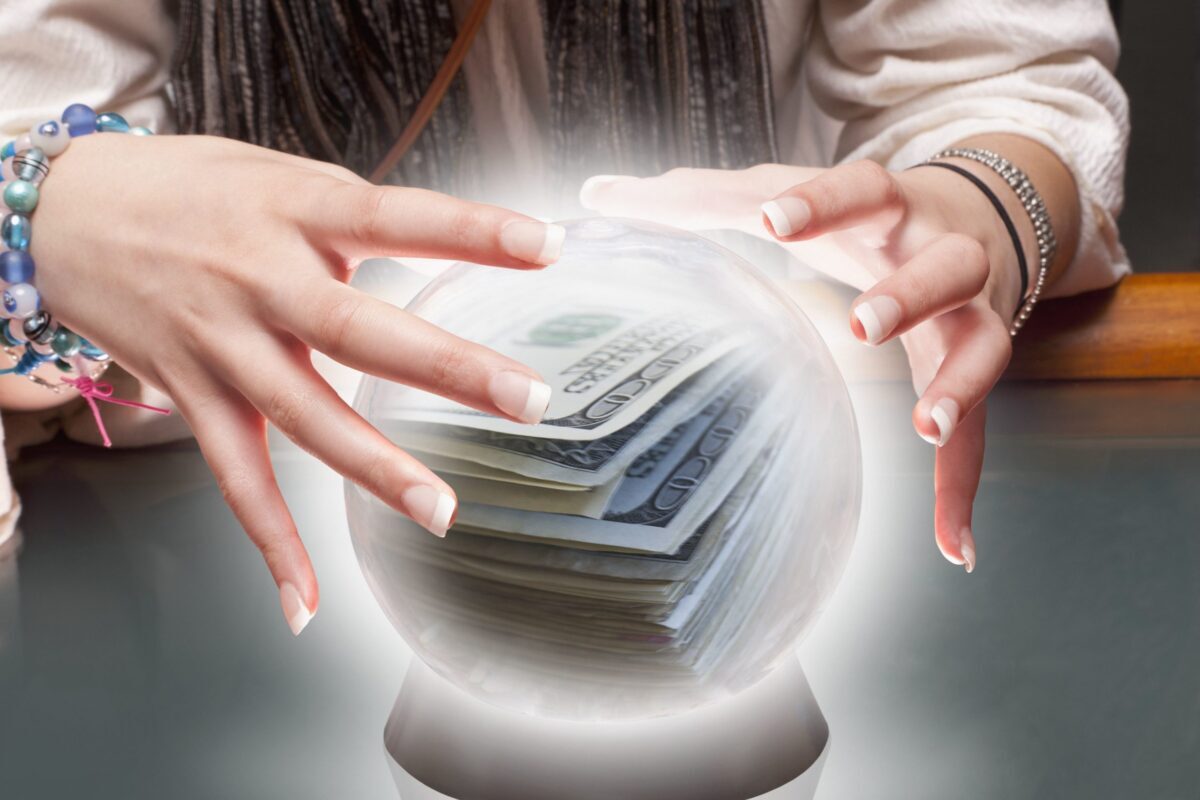 За "снятие порчи" жительницам Твери грозит лишение свободы