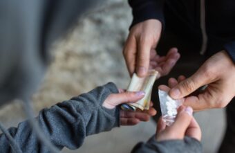 Наркокурьер из Тверской области оказался еще и насильником