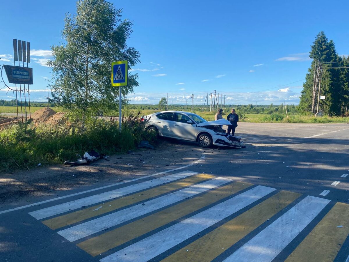В аварии в Тверской области пострадала девушка, не уступившая дорогу