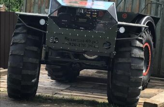 Многодетная семья из Тверской области получила болотоход в подарок