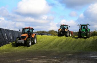 Заготовка кормов набирает обороты в хозяйствах Тверской области