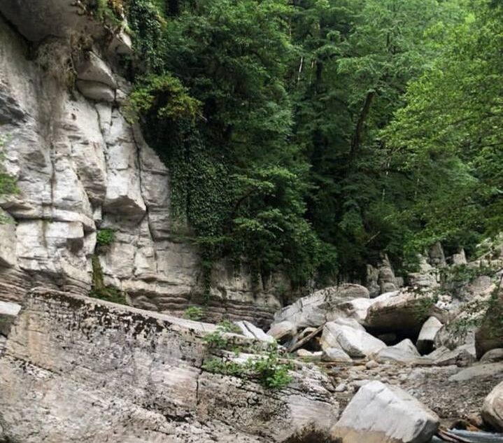 Туристу из Тверской области стало плохо на Белых скалах