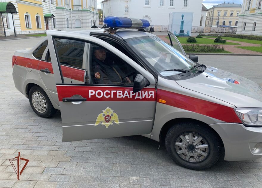 В Тверской области задержали женщину, подозреваемую в попытке грабежа В Тверской области задержали женщину, подозреваемую в попытке грабежа