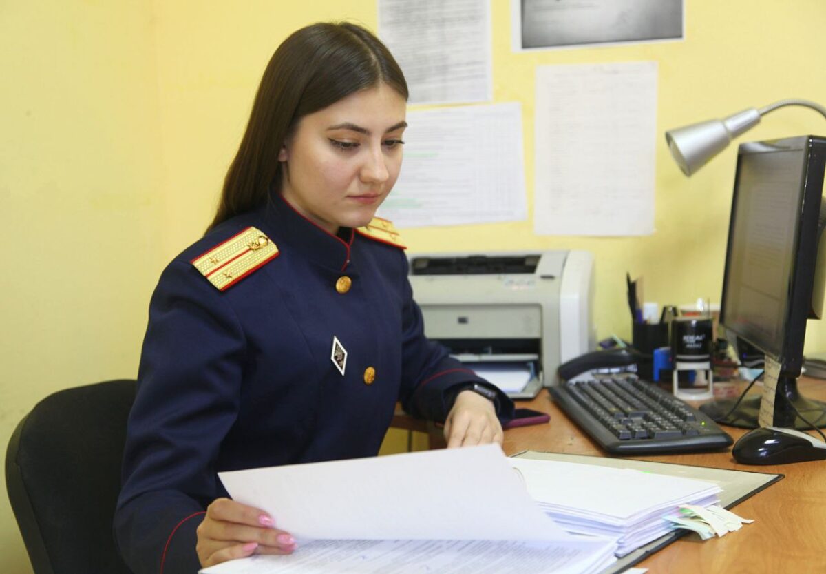 В Твери оставленная без присмотра собака покусала девочку