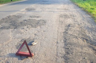 В Тверской области разыскали водителя, который насмерть сбил пожилую женщину