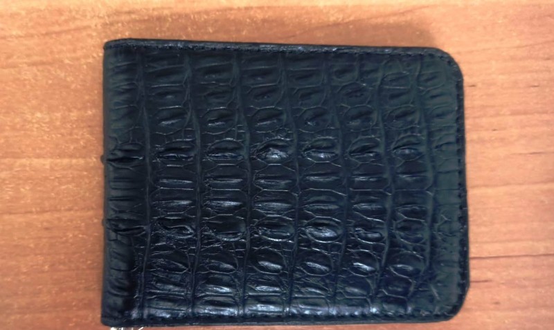 Кошелёк с долларами украли у москвича в Тверской области Кошелёк с долларами украли у москвича в Тверской области