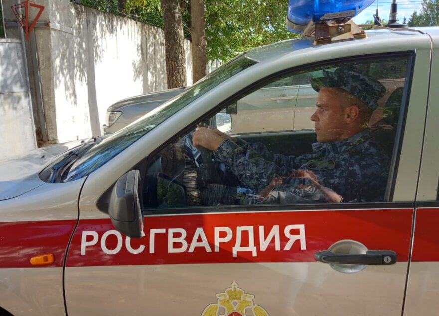 Житель Твери не смог незаметно вынести 72 банки пива из магазина Житель Твери не смог незаметно вынести 72 банки пива из магазина