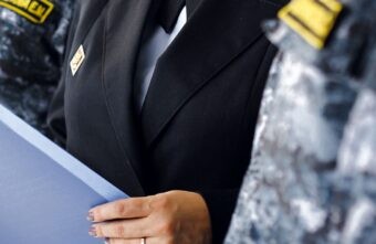 В Тверской области мужчина оплатил долги только после ареста счетов