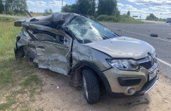 Мужчина пострадал в столкновении "Рено" и "Тойоты" в Тверской области