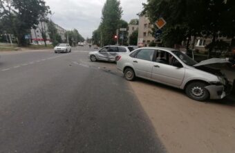 Выезд на "встречку" в Тверской области привёл к тройному ДТП Выезд на "встречку" в Тверской области привёл к тройному ДТП
