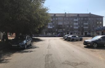 Переходящий дорогу пешеход попал под колёса иномарки в Твери Переходящий дорогу пешеход попал под колёса иномарки в Твери