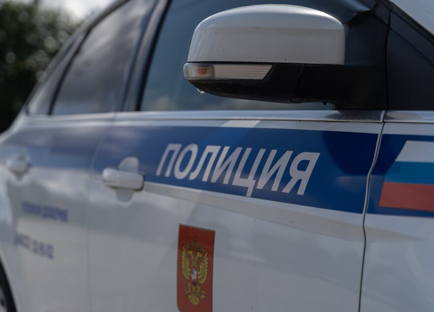 В Тверской области мужчина остался без снегохода и прицепа