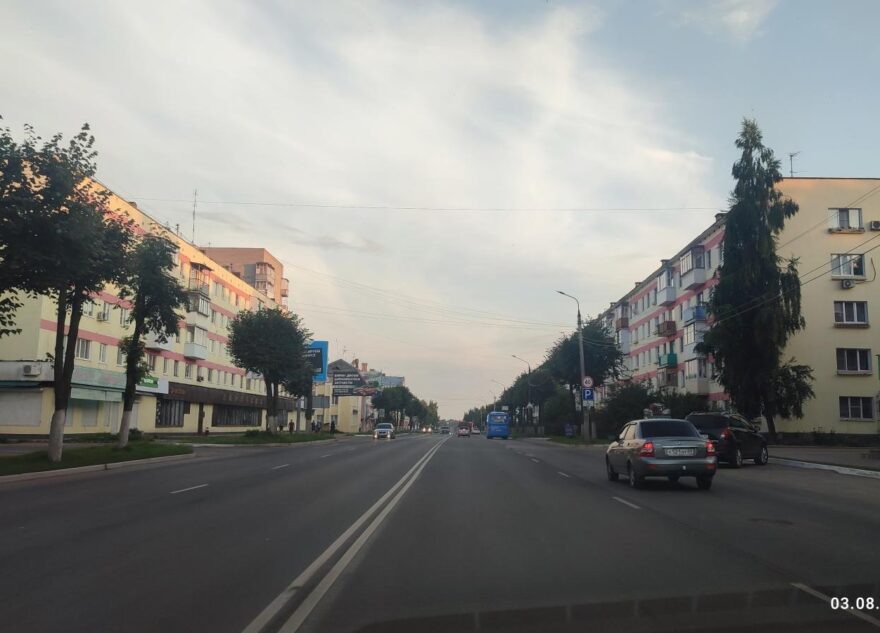 В Тверской области ребенок выбежал под колеса УАЗа