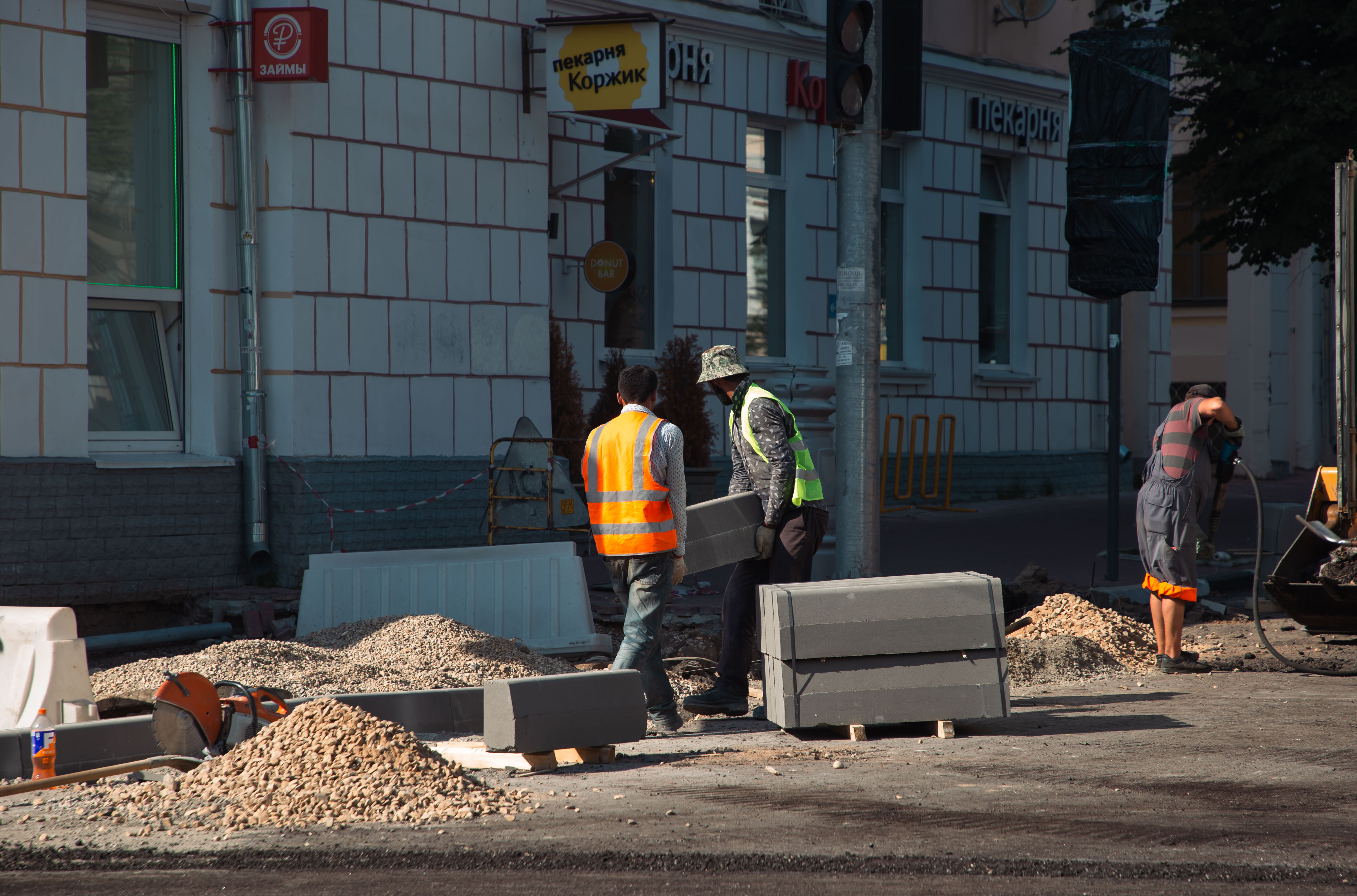 Дорожные работы и благоустройство территории: как преображается исторический центр Твери