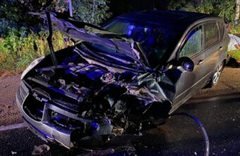 Четыре человека пострадали в столкновении "Субару" и КамАЗа под Тверью