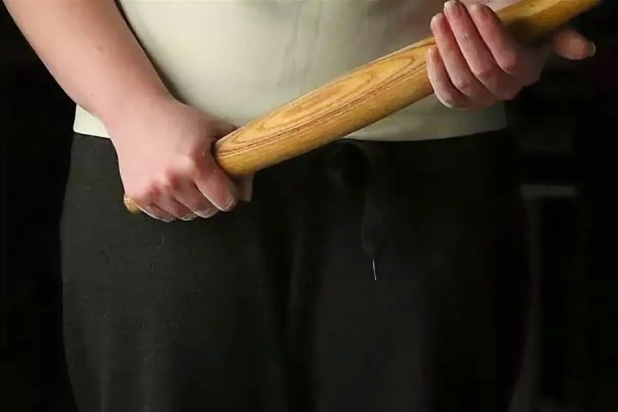 В Тверской области доярка пообещала убить коллегу черенком и поплатилась за это