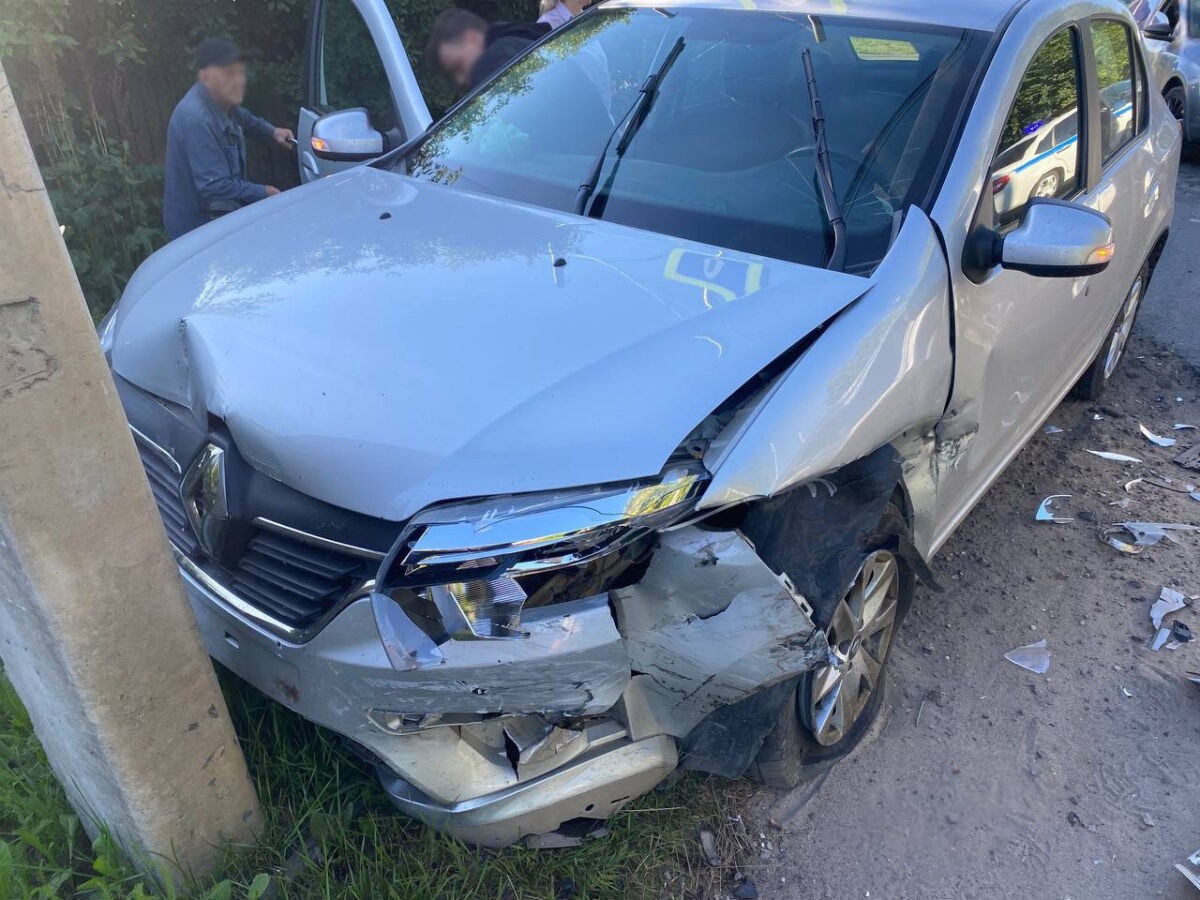 В Тверской области из-за несоблюдения ПДД пострадал пассажир Форда