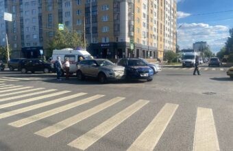 10-летний мальчик пострадал в столкновении двух иномарок на перекрёстке в Твери