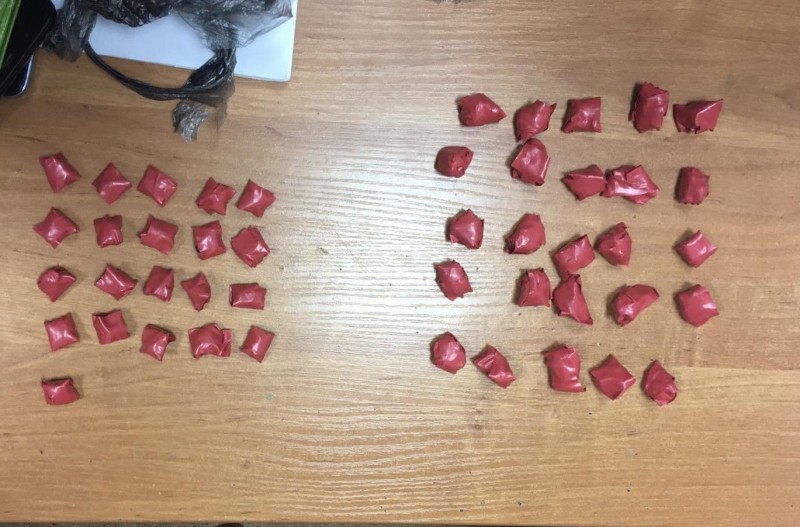 Тверитянку с судимостью поймали на улице с наркотиками