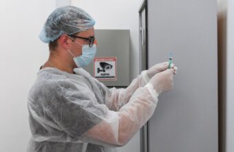 В торговом центре в Твери вновь открылся пункт вакцинации против коронавируса В торговом центре в Твери вновь открылся пункт вакцинации против коронавируса