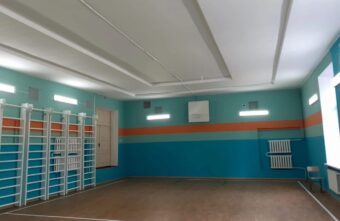 В школе №12 в Бологом отремонтирован спортзал и завершается капитальный ремонт кровли