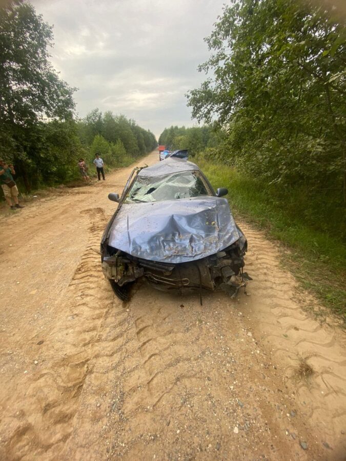 В Тверской области женщина на легковушке улетела в кювет