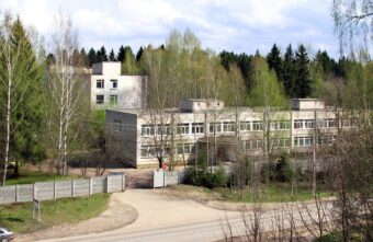 В Тверской области мужчина упал из окна больницы