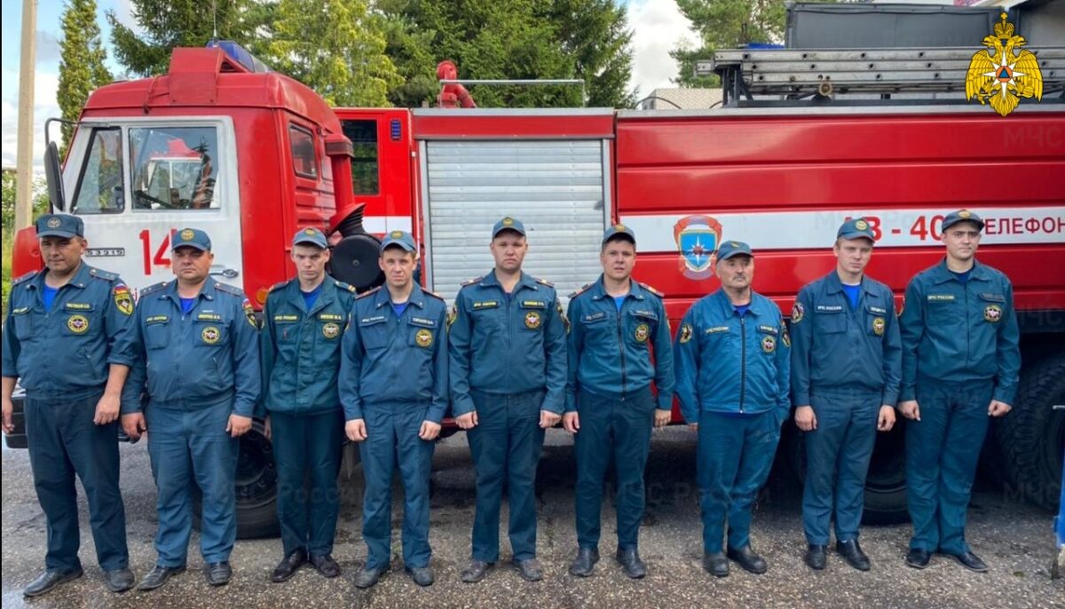 Пожарные вынесли женщину из горящего дома в Тверской области | ТОП Тверь  новости