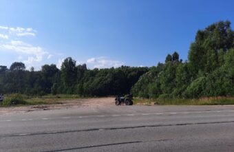 Подросток не справился с квадроциклом в Тверской области, есть пострадавший