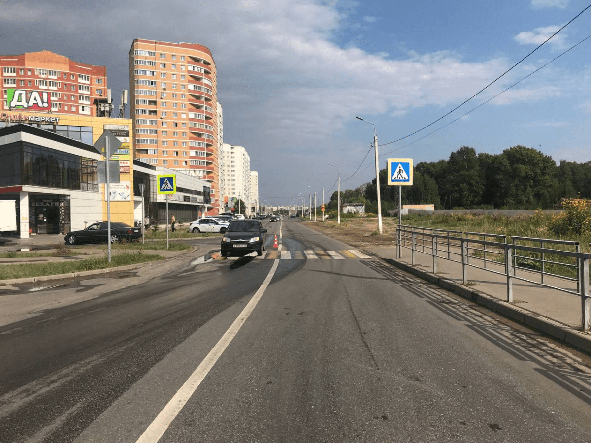 В Твери на пешеходном переходе наехали на 10-летнего велосипедиста