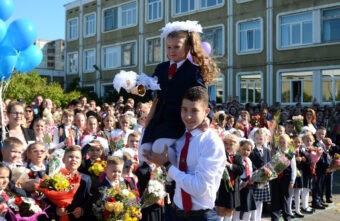 Губернатор Игорь Руденя поздравил жителей Тверской области с Днём знаний