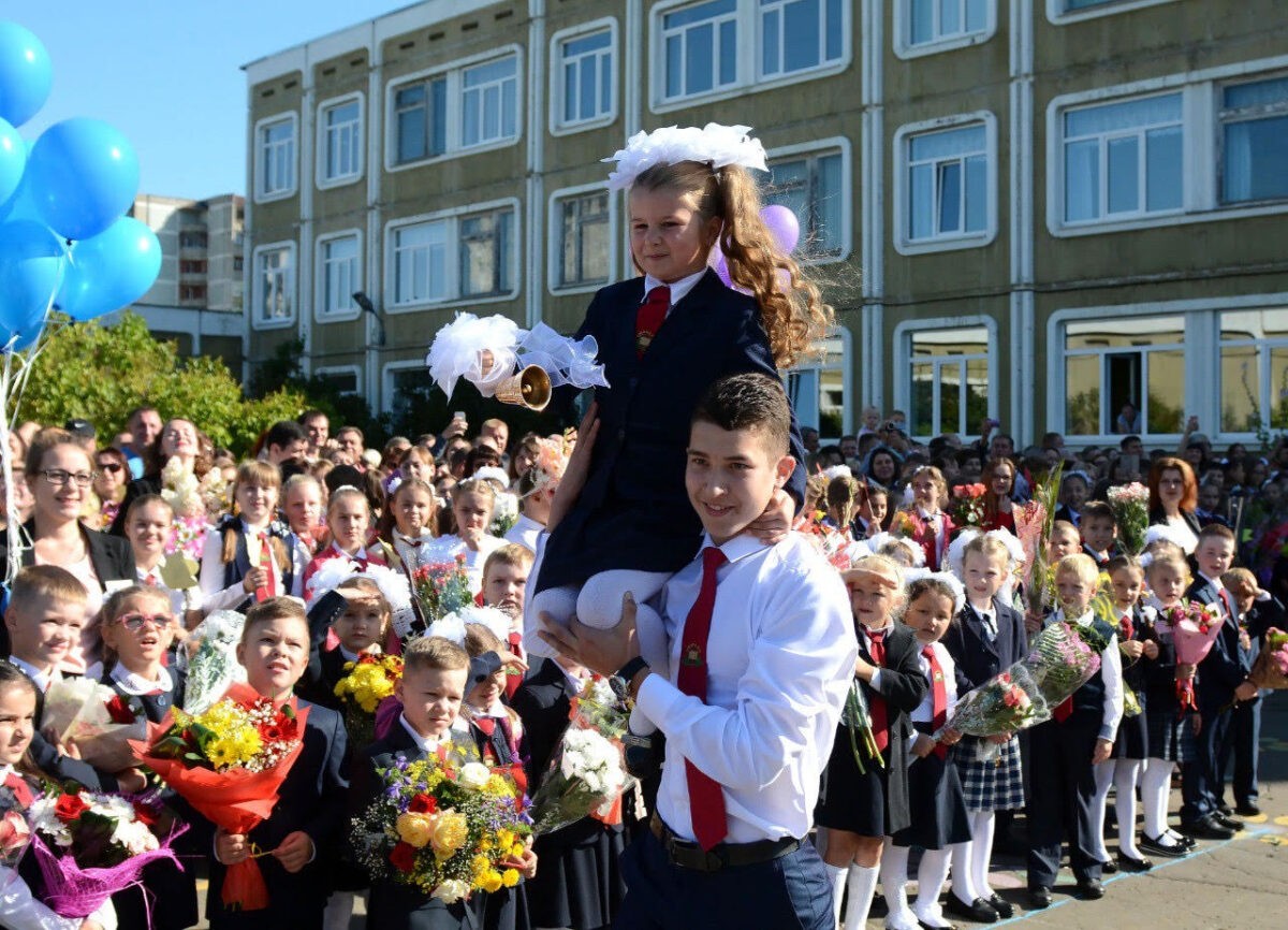 Губернатор Игорь Руденя поздравил жителей Тверской области с Днём знаний