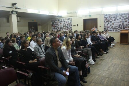 Тверская школа № 14 участвует во всероссийской акции «Поделись своим знанием»