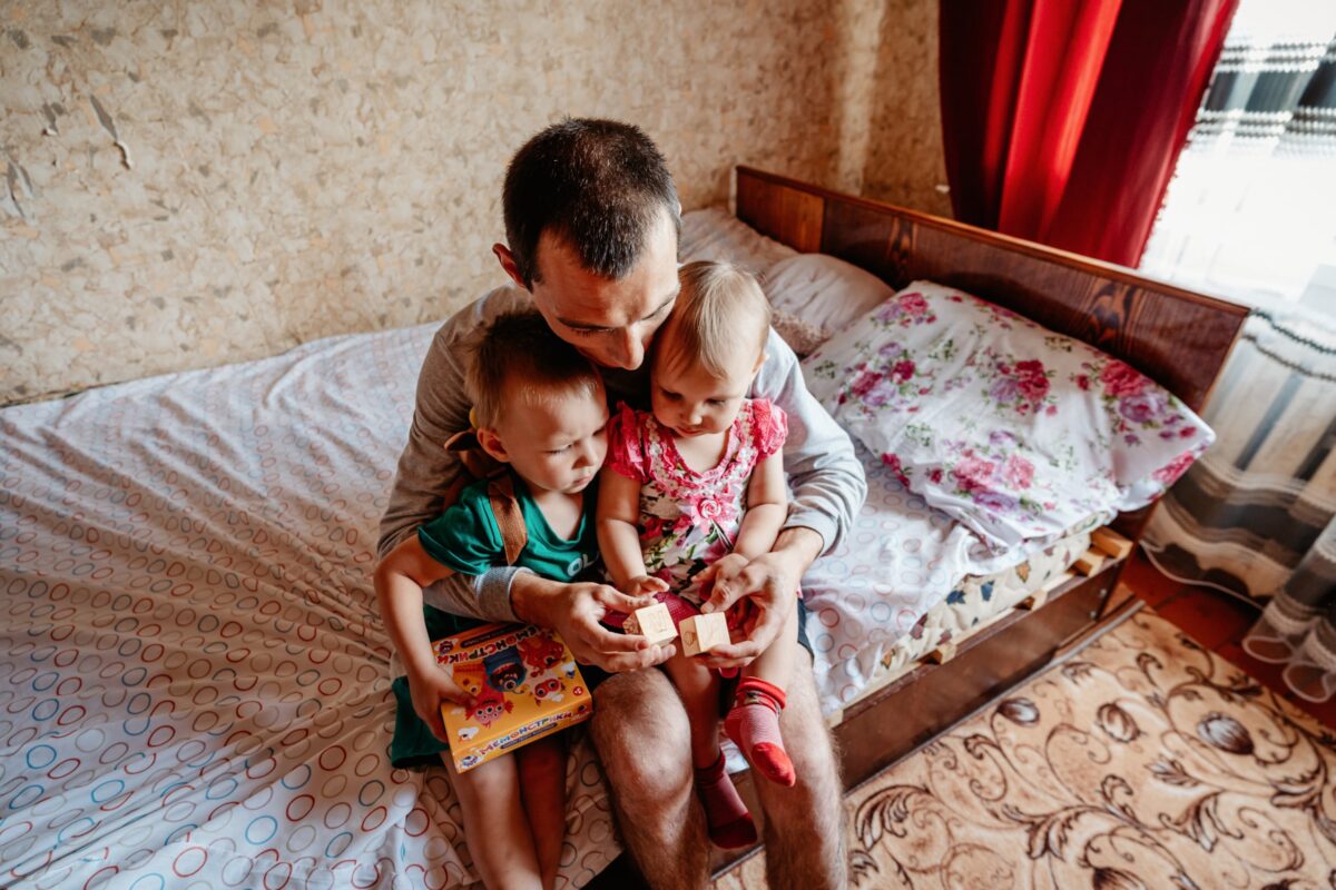 Отцу-одиночке пришлось доказывать права на родную дочь